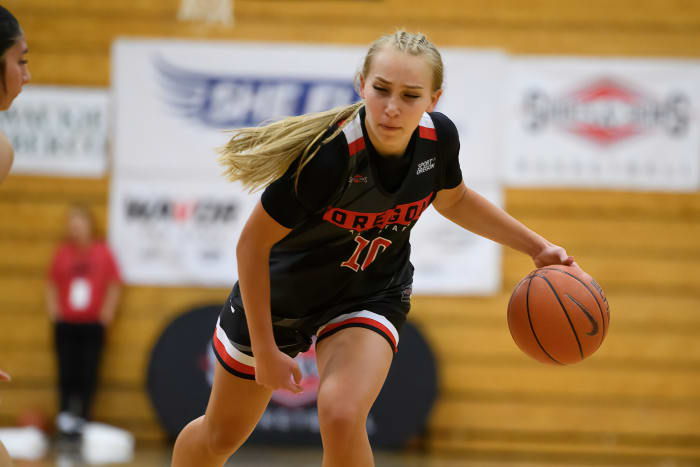 2023-4-2-WAVOR-Girls-GAME-2577-NR-clear